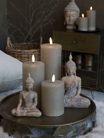Buddha sittande, Latte, Chic Antique