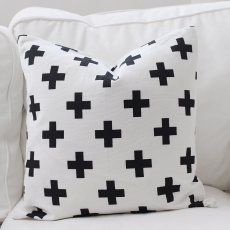 Kuddfodral Plus, Svart/ vit