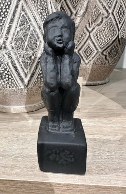 Camille staty black, small