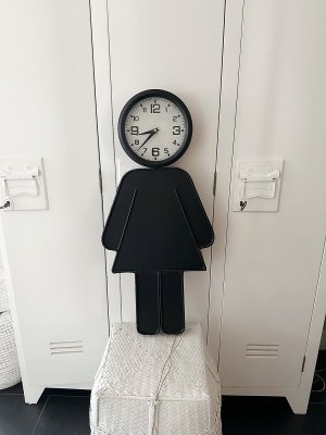 Väggklocka, Flicka, plåt, rustik